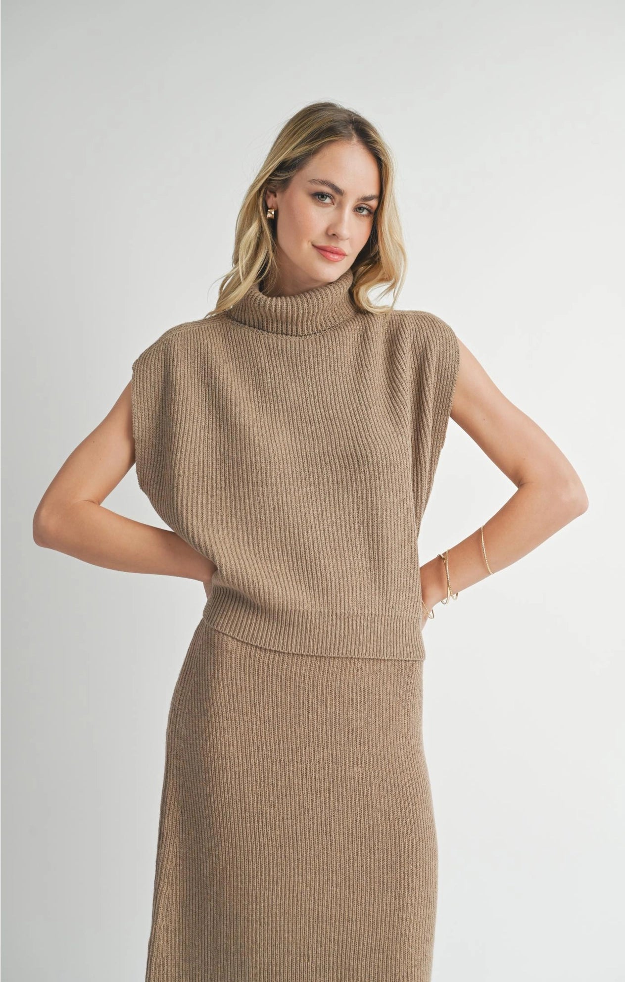Crosby Ribbed Turtleneck