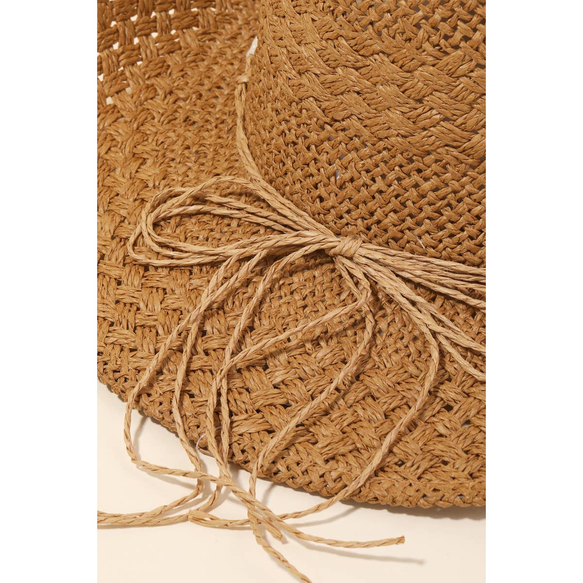 Straw Braid Cowrie Shell Strap Fedora Hat