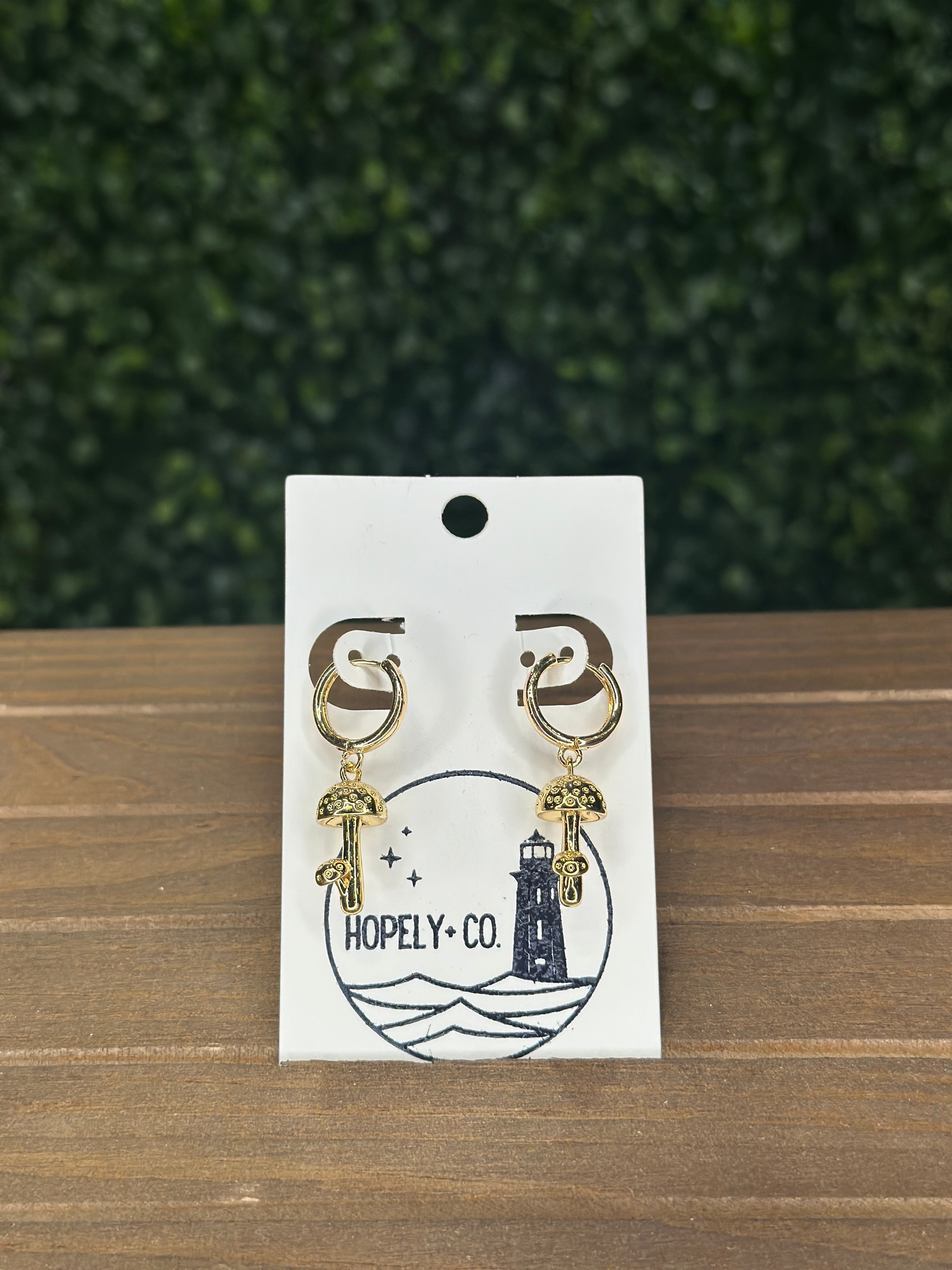 Hopely + Co - Huggie Hoops