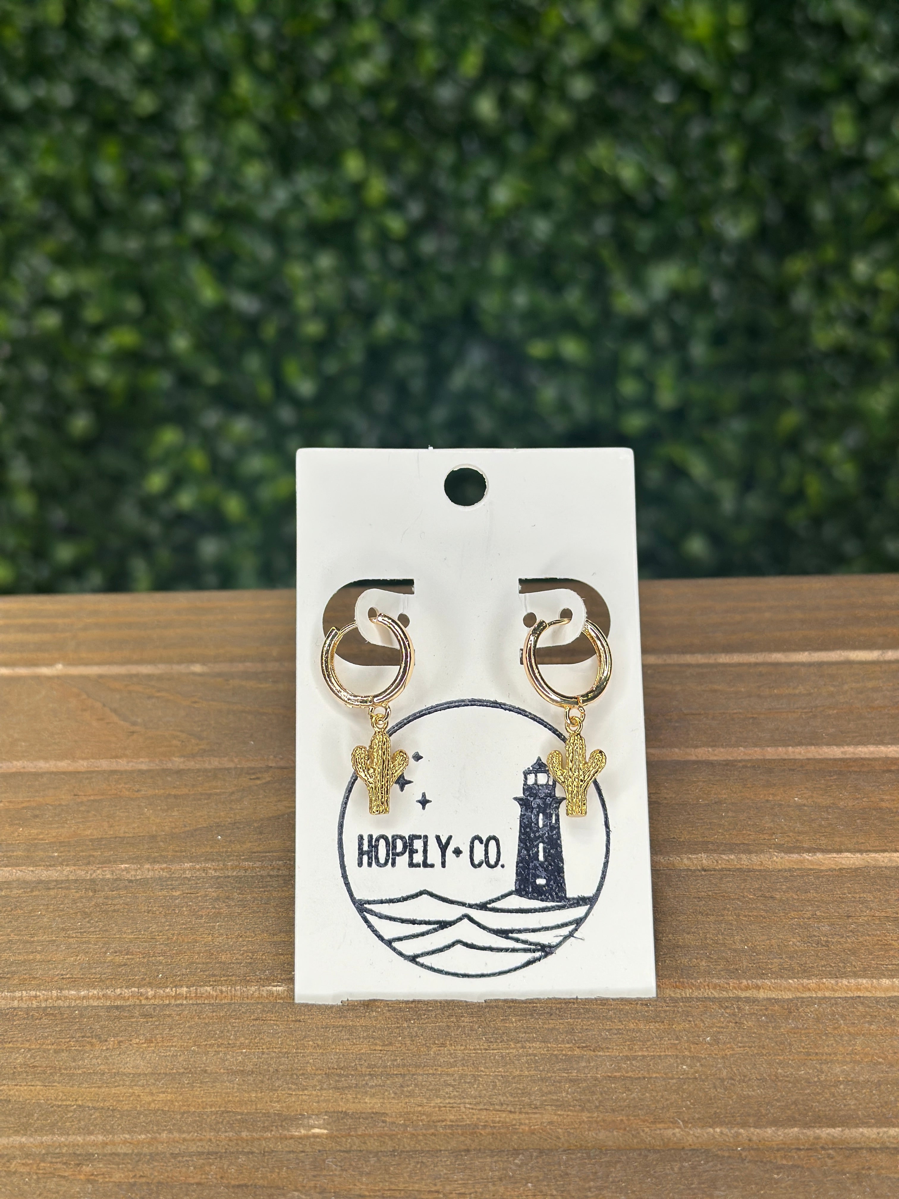Hopely + Co - Huggie Hoops