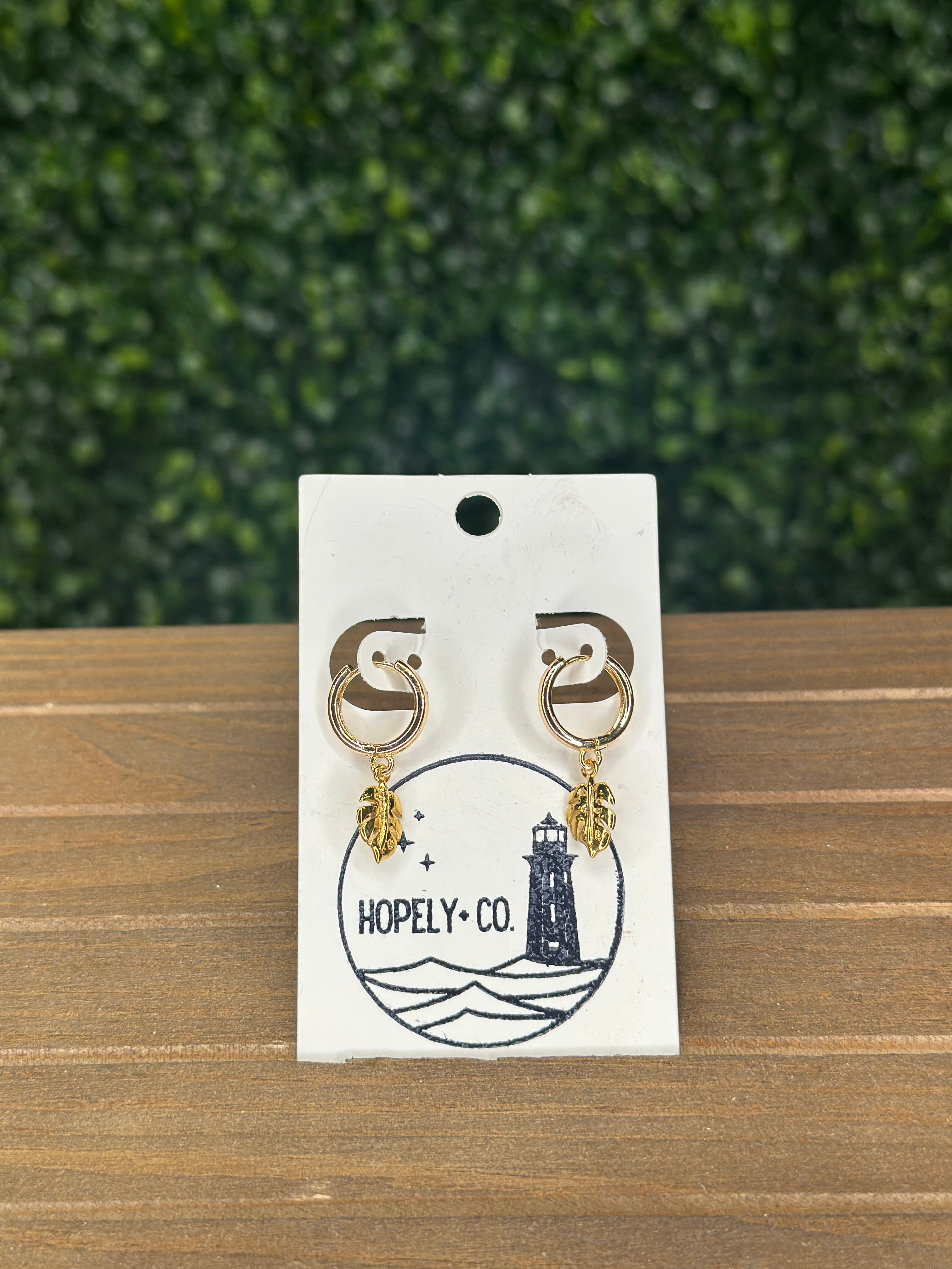 Hopely + Co - Huggie Hoops