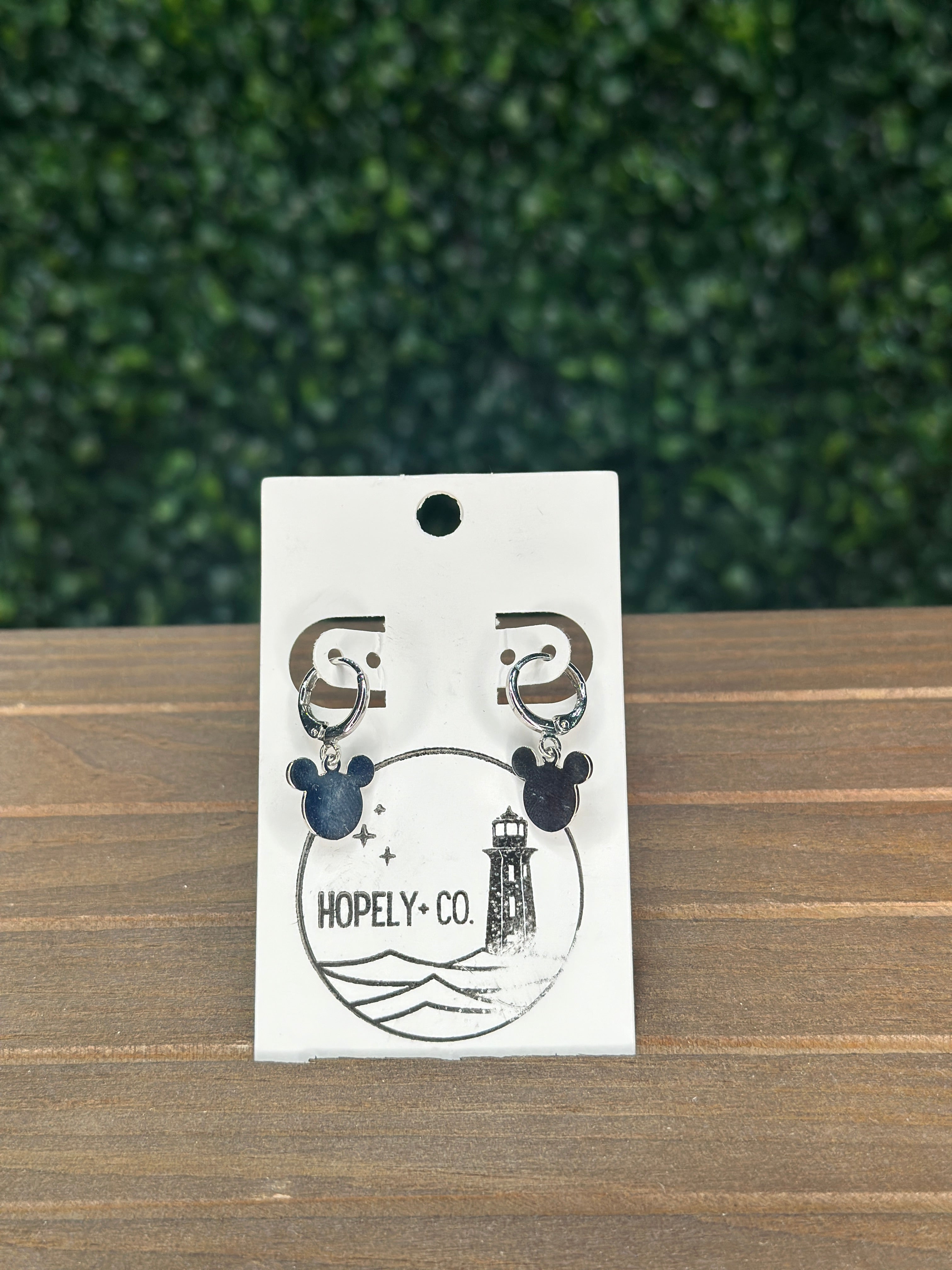 Hopely + Co - Huggie Hoops