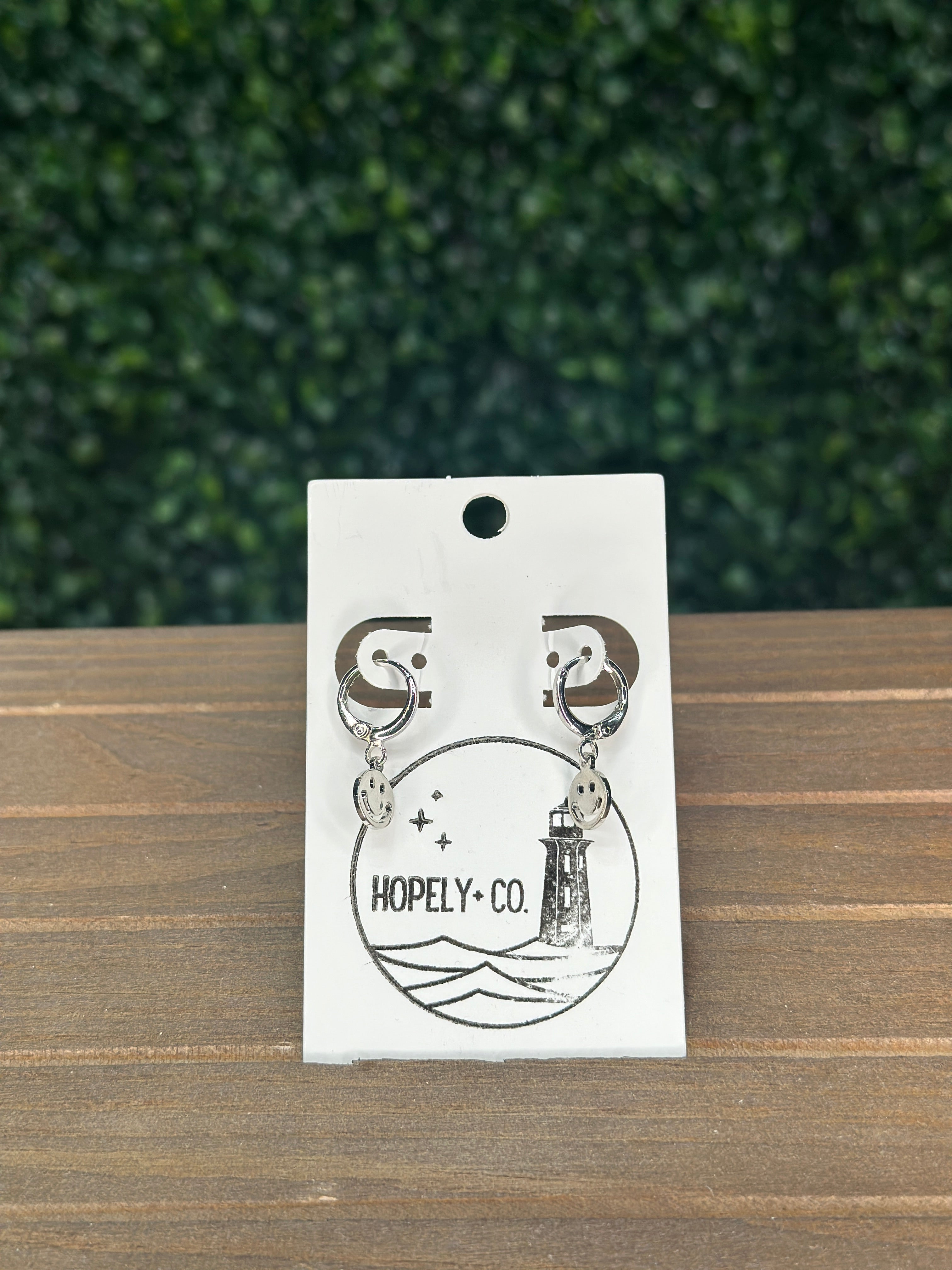 Hopely + Co - Huggie Hoops