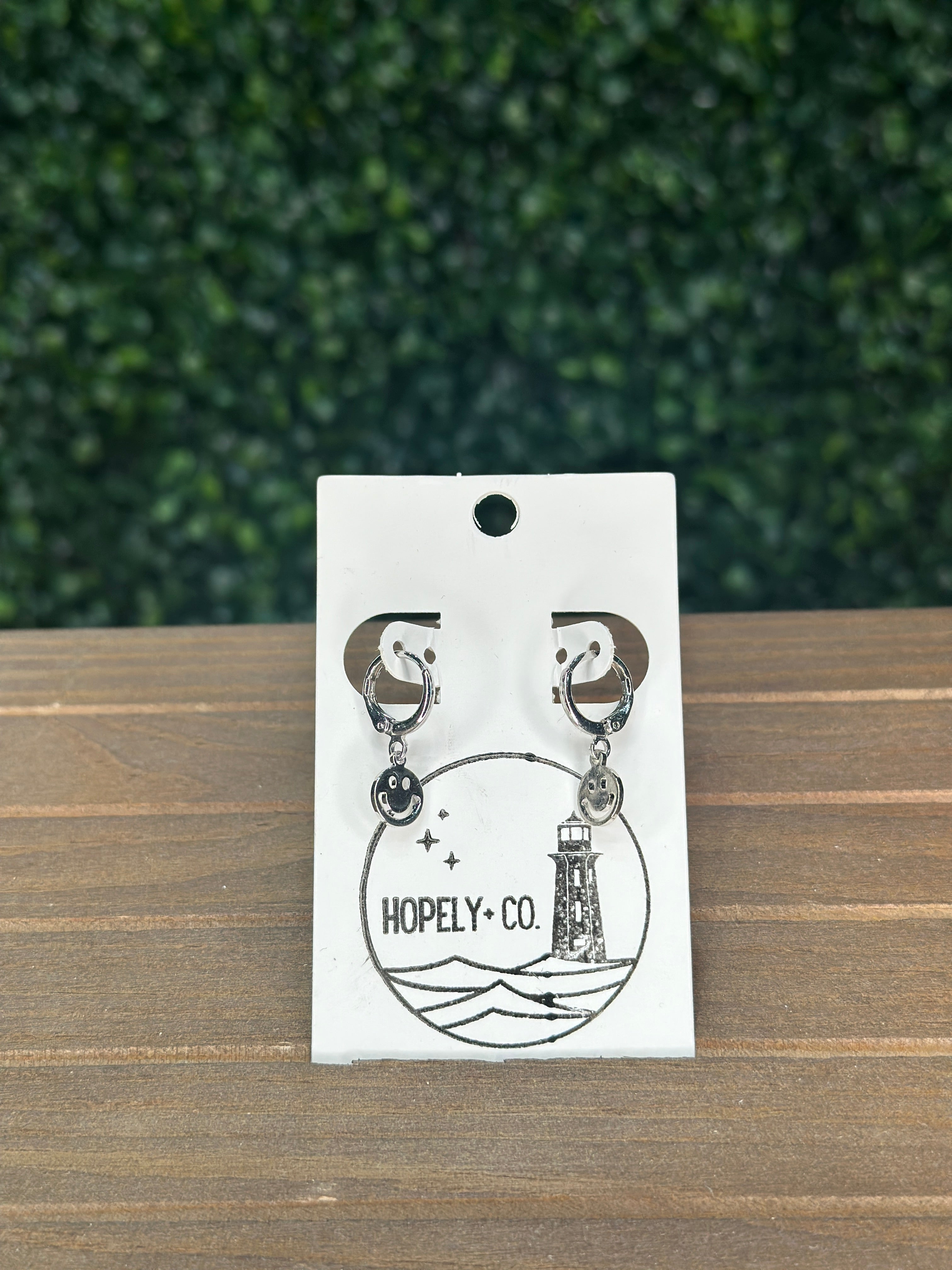 Hopely + Co - Huggie Hoops