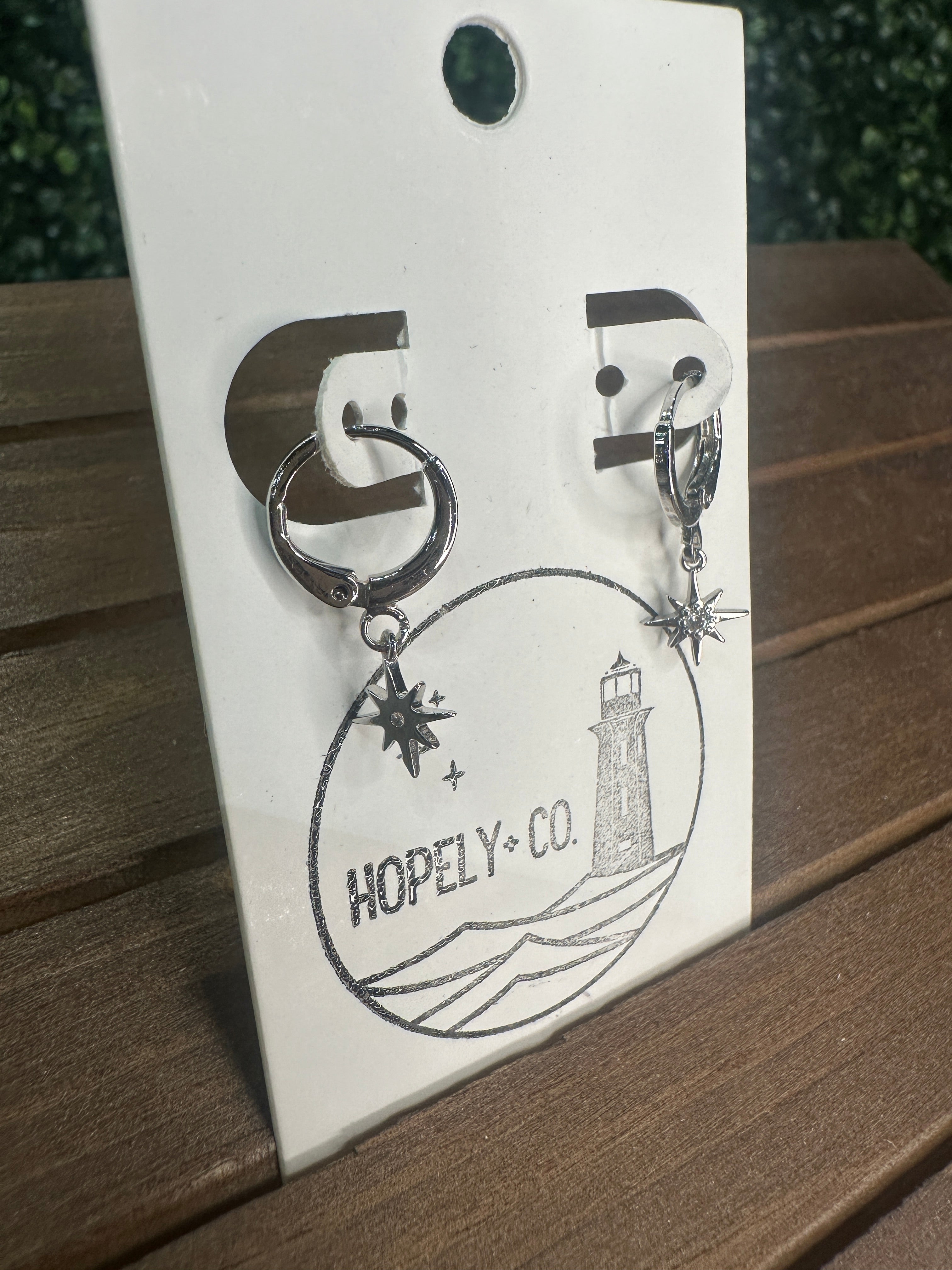 Hopely + Co - Huggie Hoops