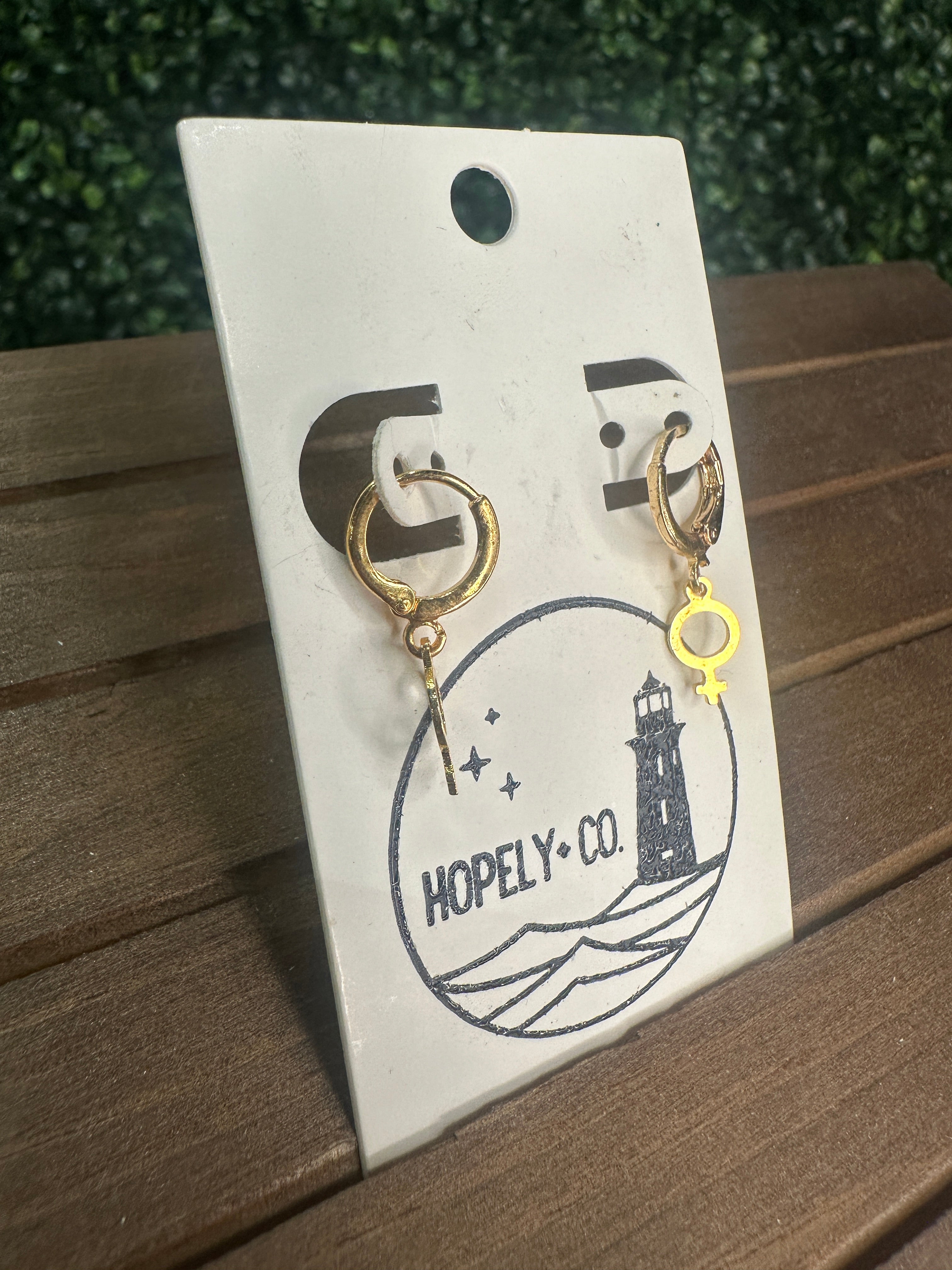Hopely + Co - Huggie Hoops