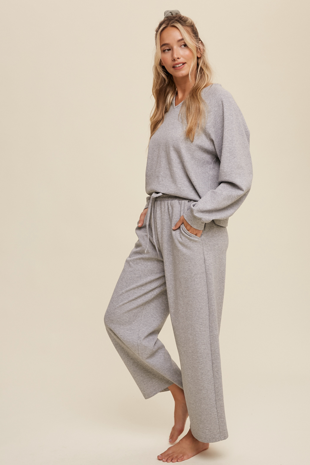 V-neck Sweatshirt and Pants Set