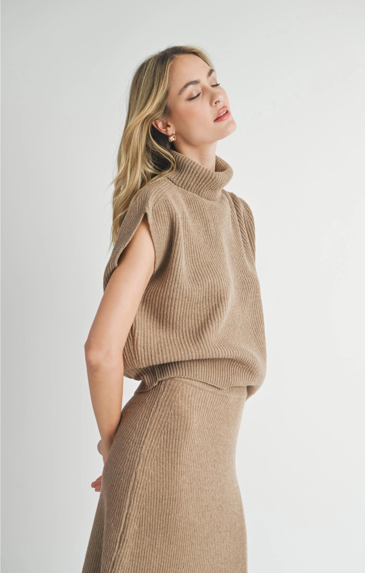 Crosby Ribbed Turtleneck