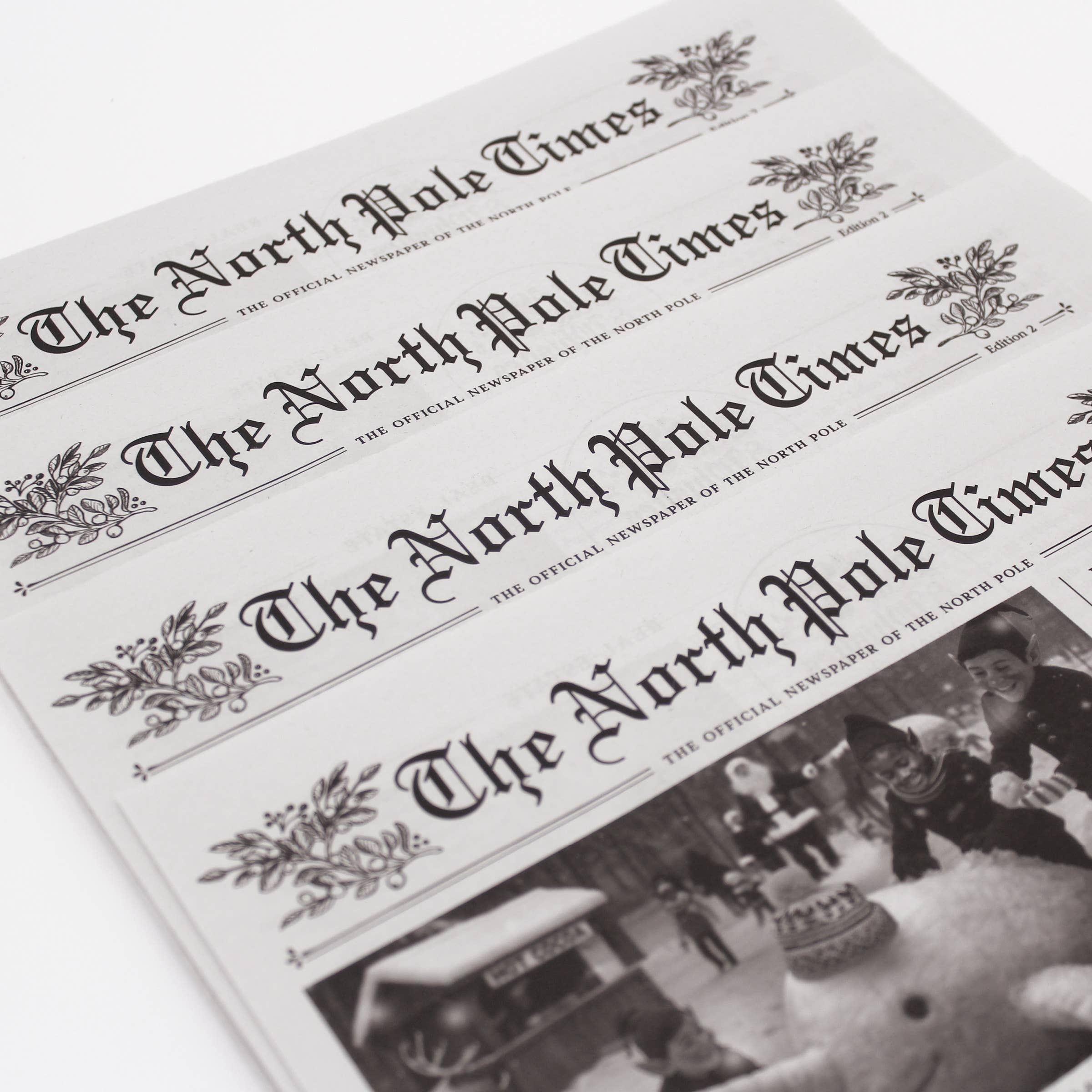 4pk North Pole Times Edition 2 - Newspaper and Gift Wrap