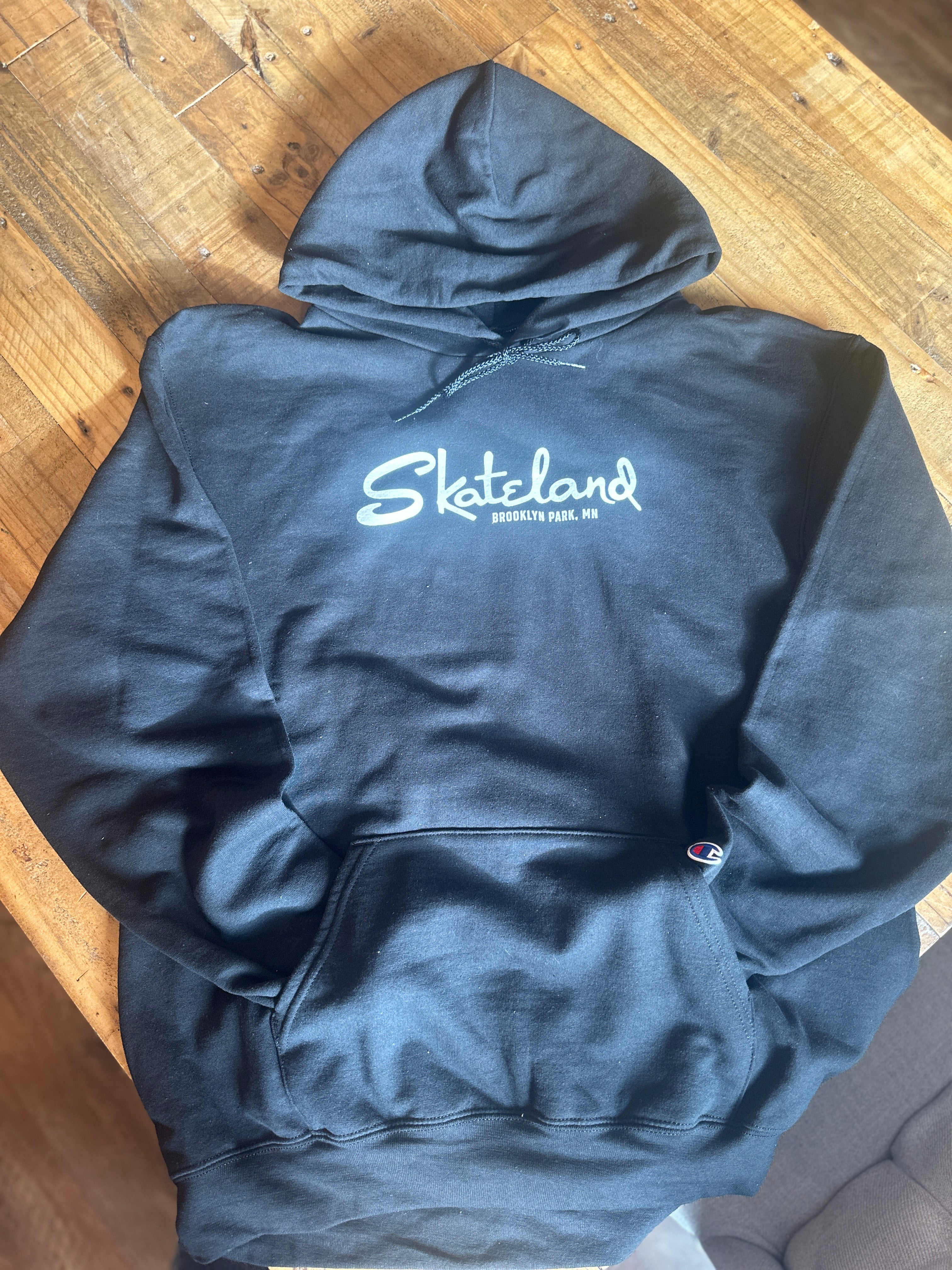 Skateland - Black Hoodie