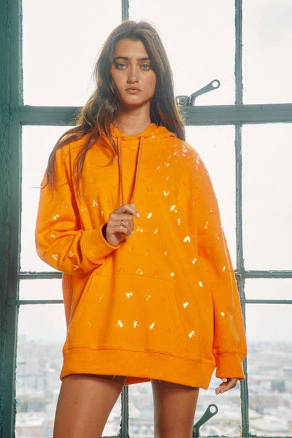 Casual wear with a sparkly edge: Orange